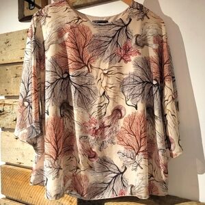 Froccella Elegant Coral Print Women's Top